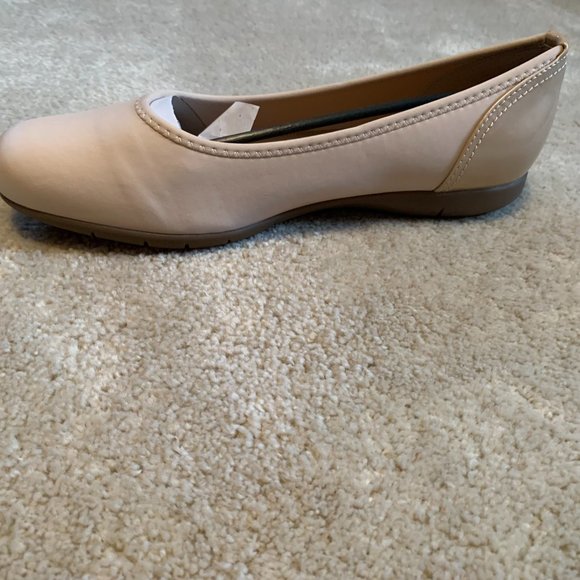 Comfortview Taupe Lyra Flat Size 11M NIB - Picture 3 of 13